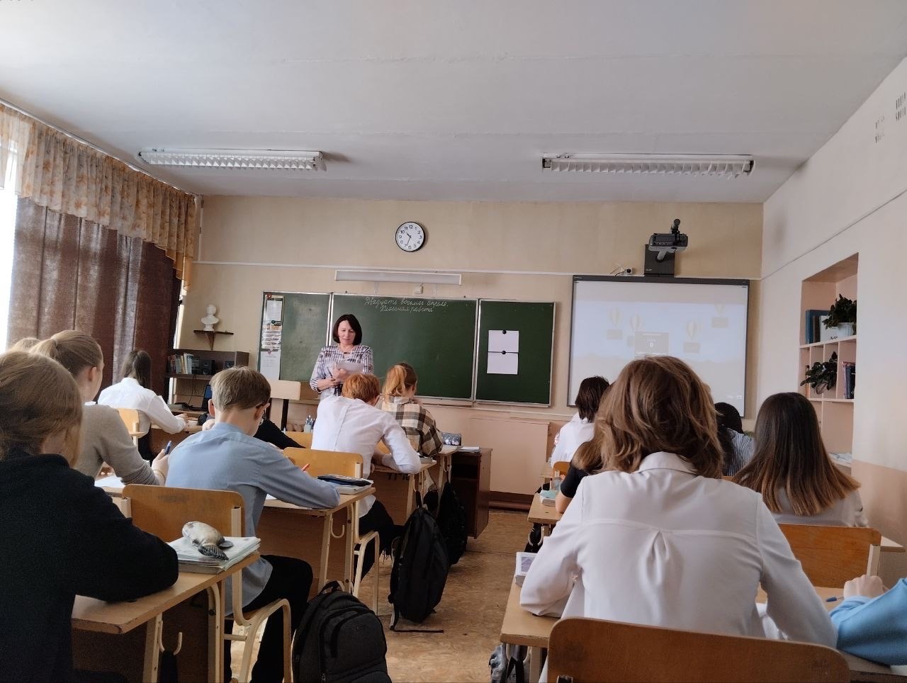 Открытые уроки в рамках недели гуманитарных предметов.